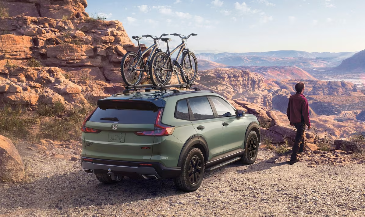 The 2026 Honda CR-V with mountains in the background