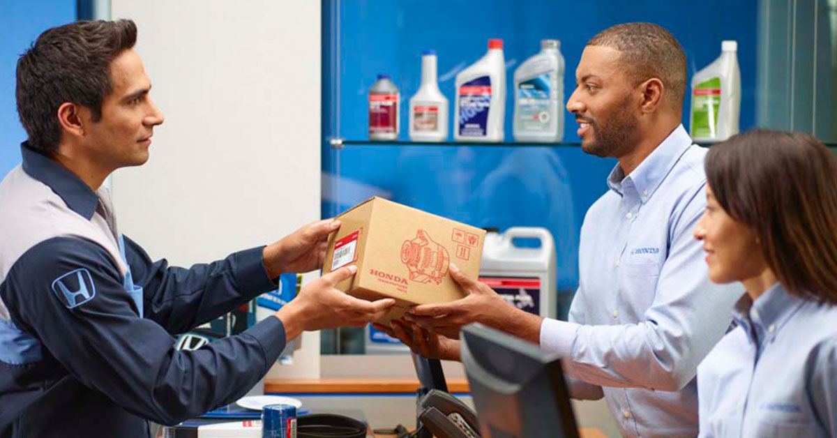 Speaking with a Honda service member about genuine Honda parts
