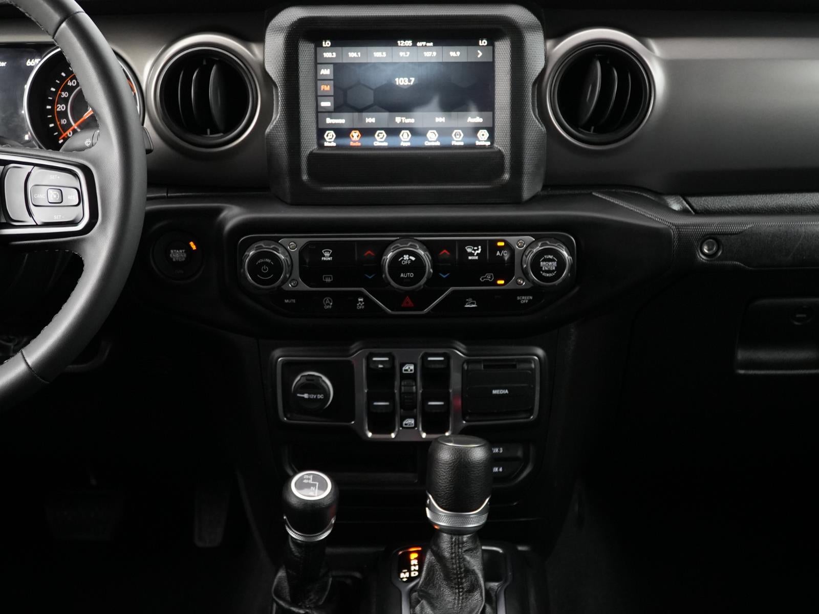 2023 Jeep Gladiator WILLYS - Photo 25