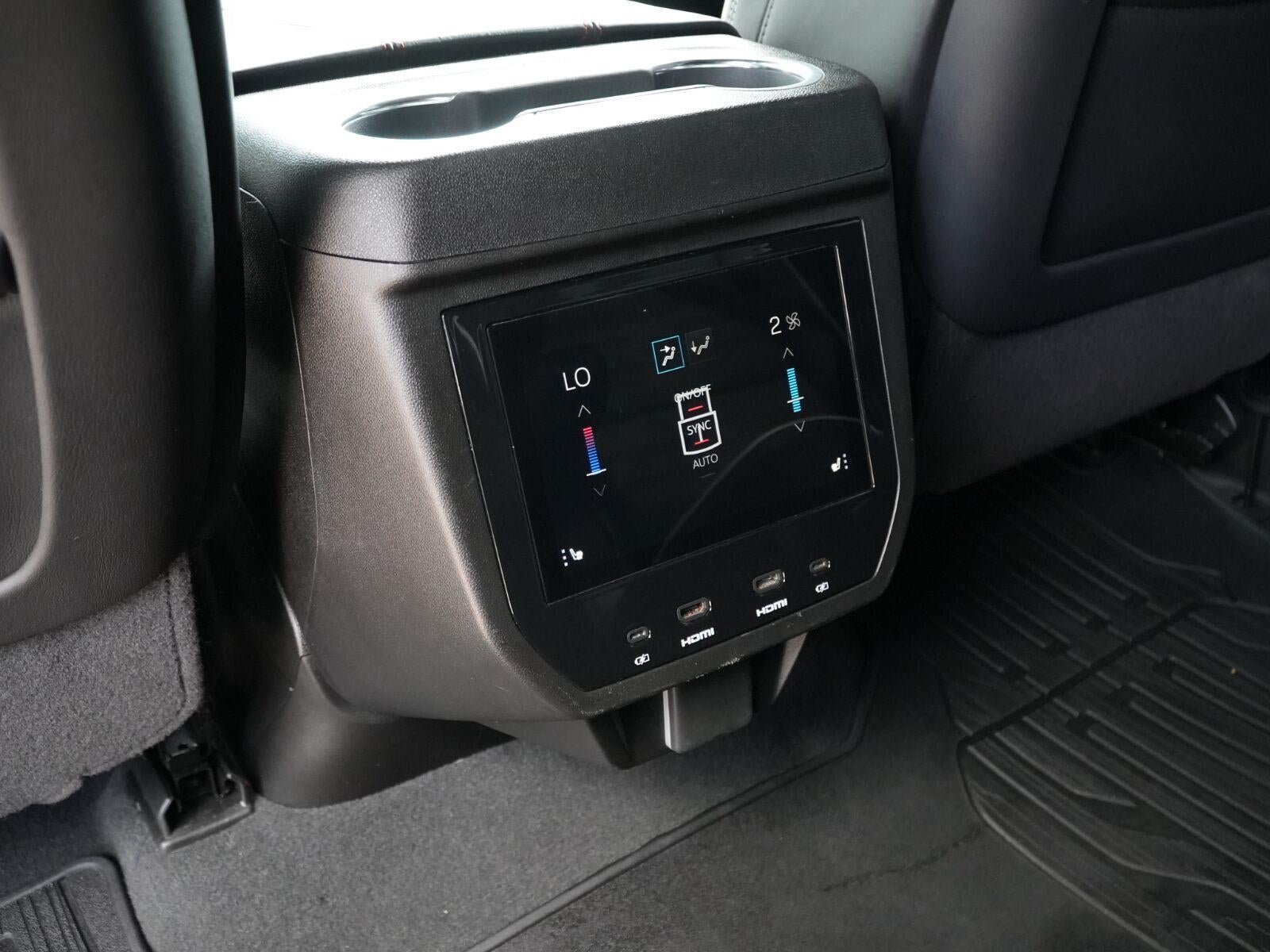 2025 GMC Yukon AT4 Ultimate