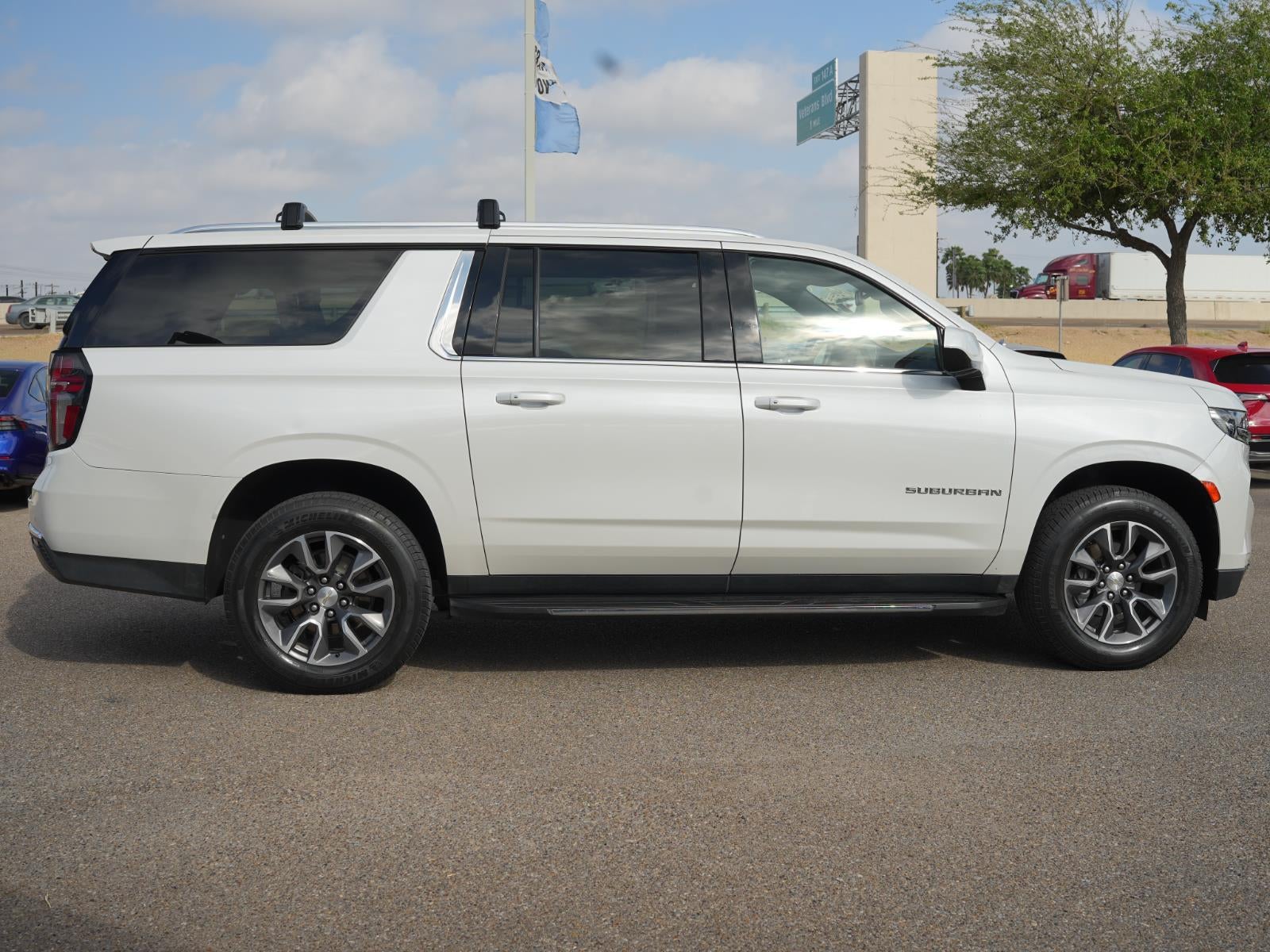 2021 Chevrolet Suburban LT