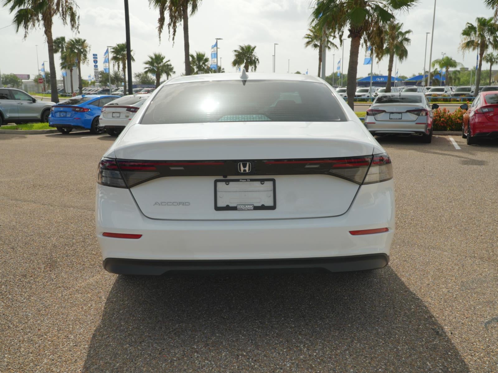 2024 Honda Accord LX - Photo 6