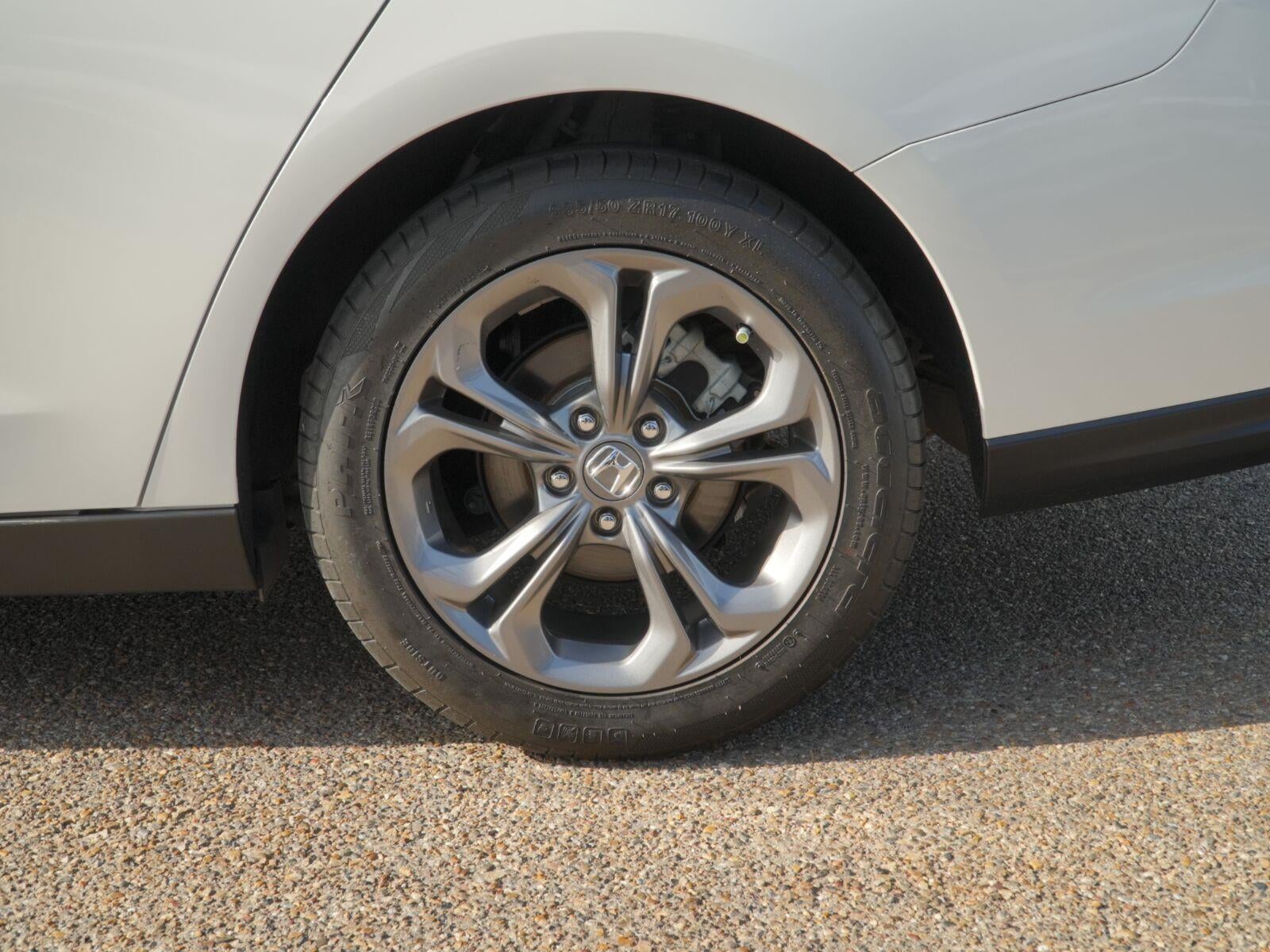 2024 Honda Accord EX - Photo 17