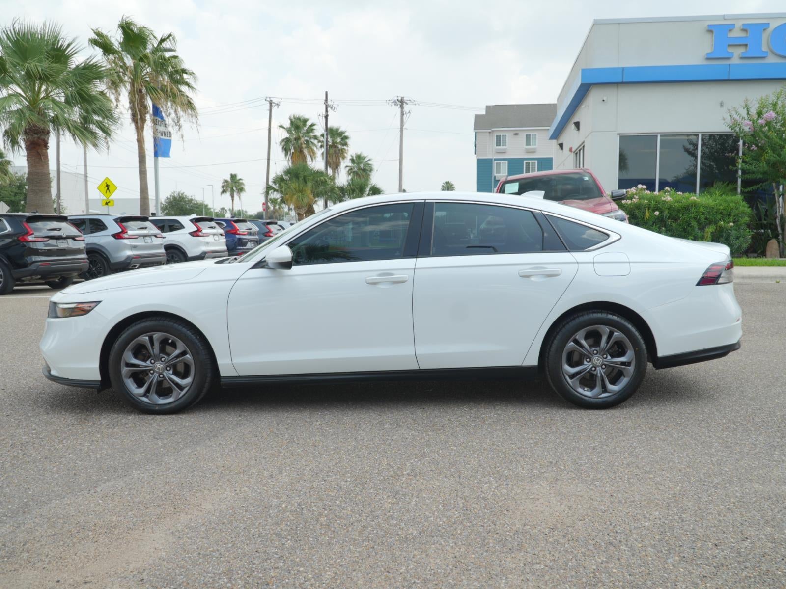 2023 Honda Accord EX
