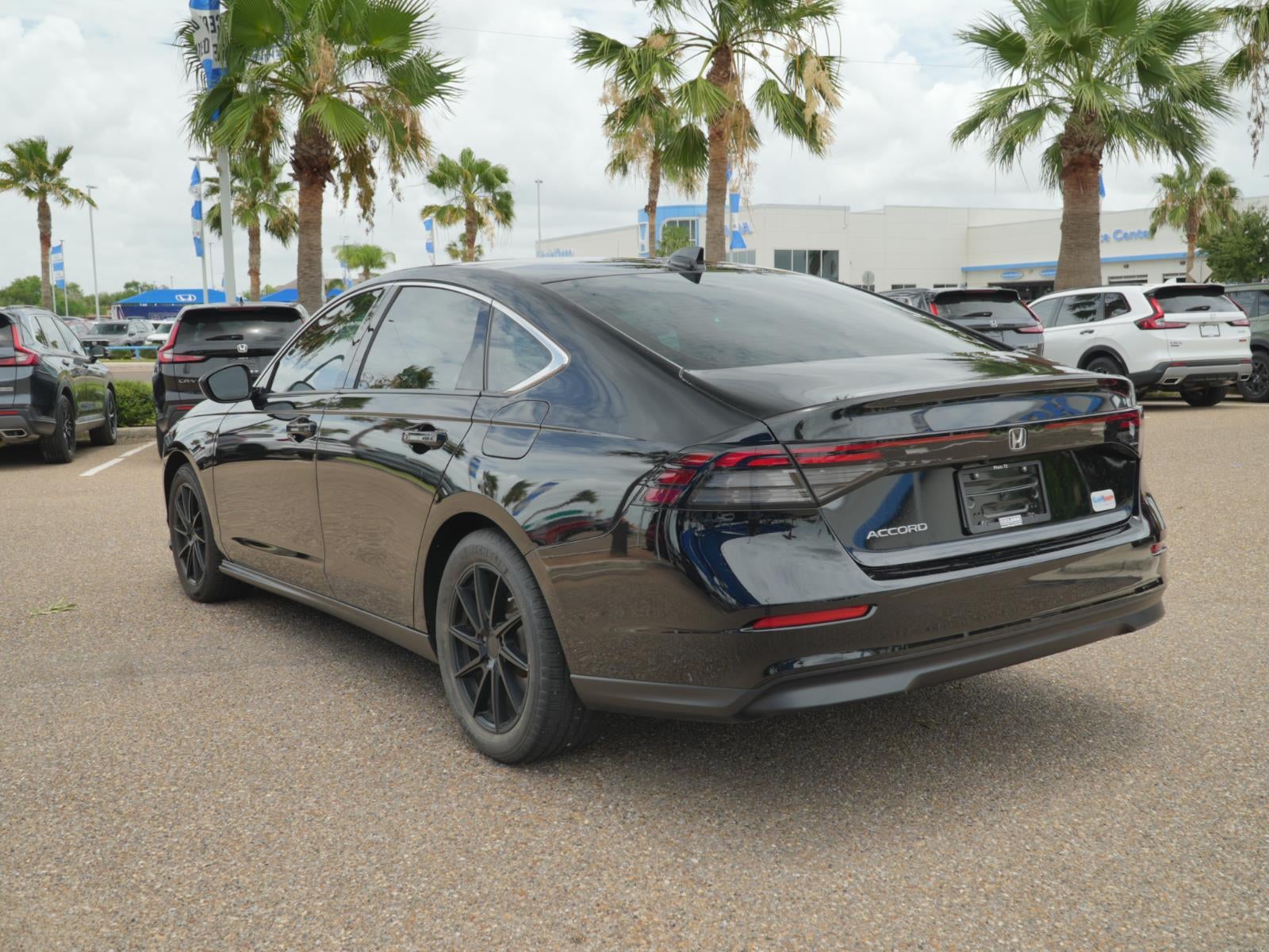 2023 Honda Accord EX - Photo 7