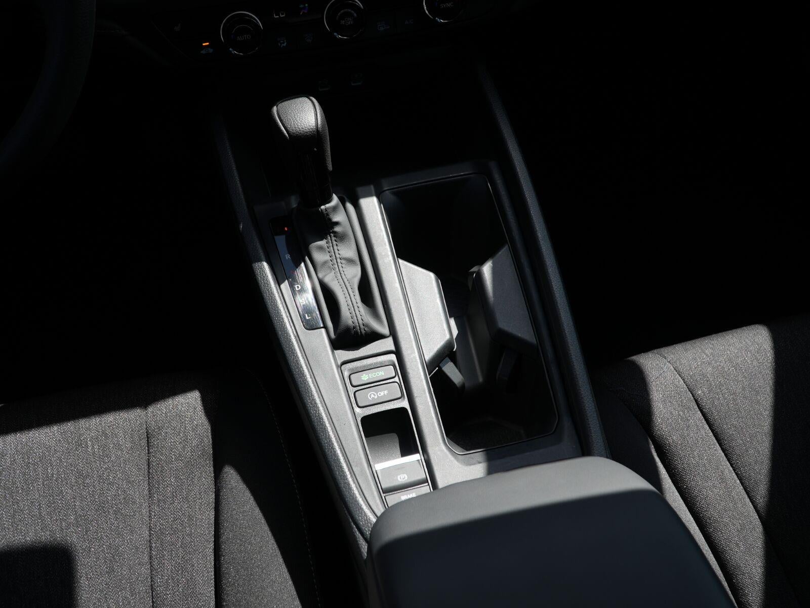 2025 Honda Accord SE - Photo 28