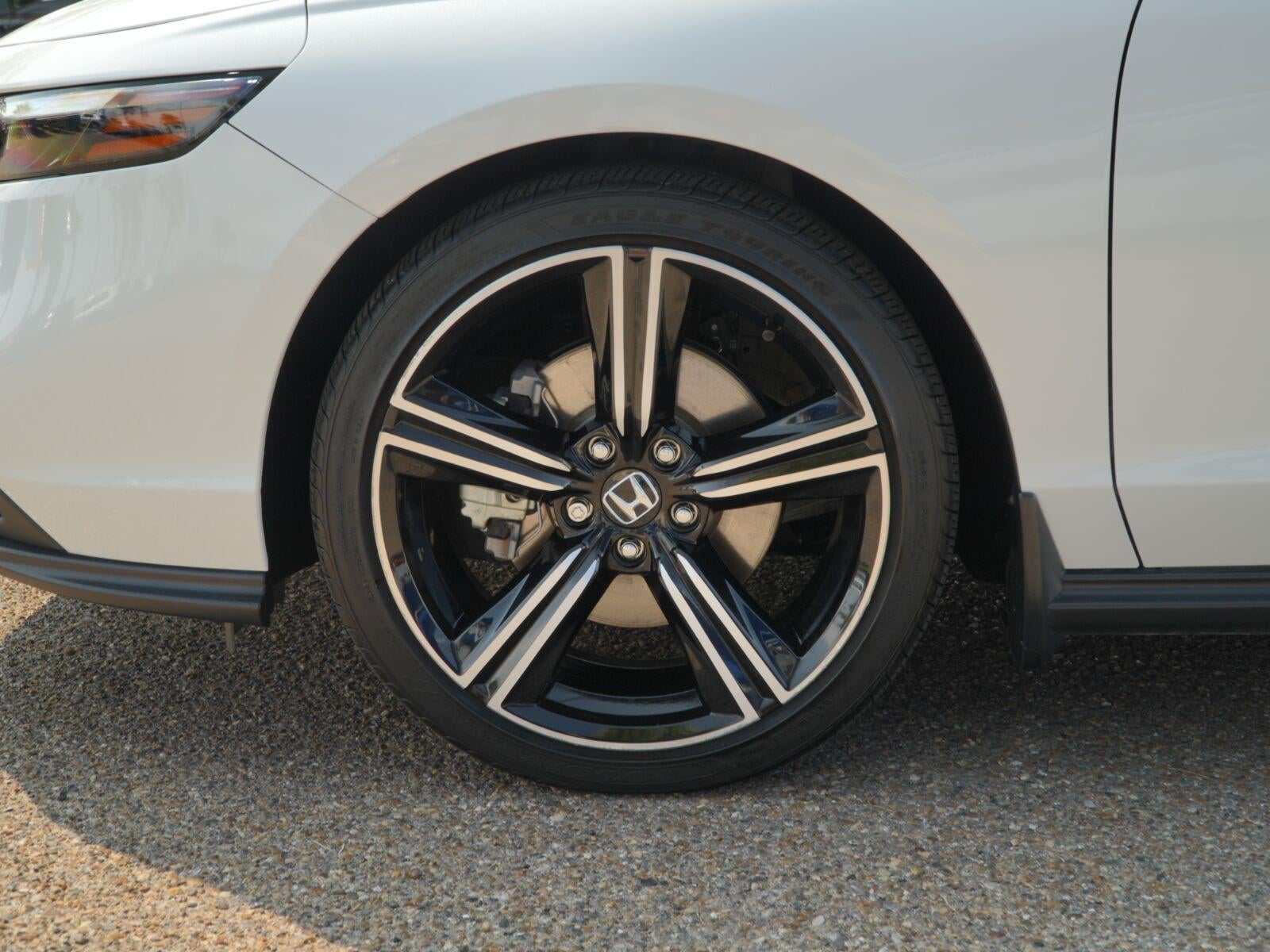 2025 Honda Accord Hybrid Sport - Photo 17