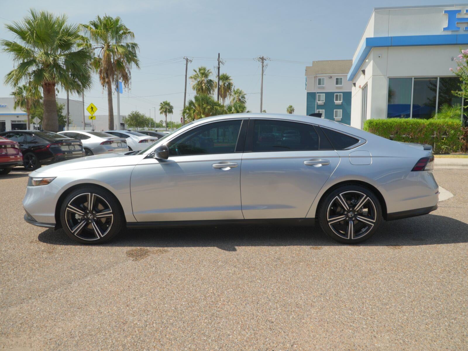 2025 Honda Accord Hybrid Sport - Photo 15