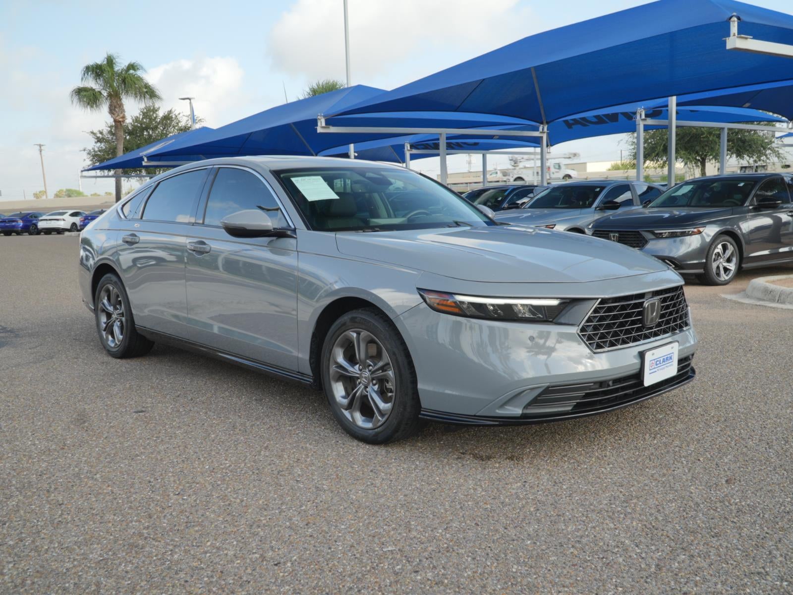 2024 Honda Accord Hybrid EX-L - Photo 3