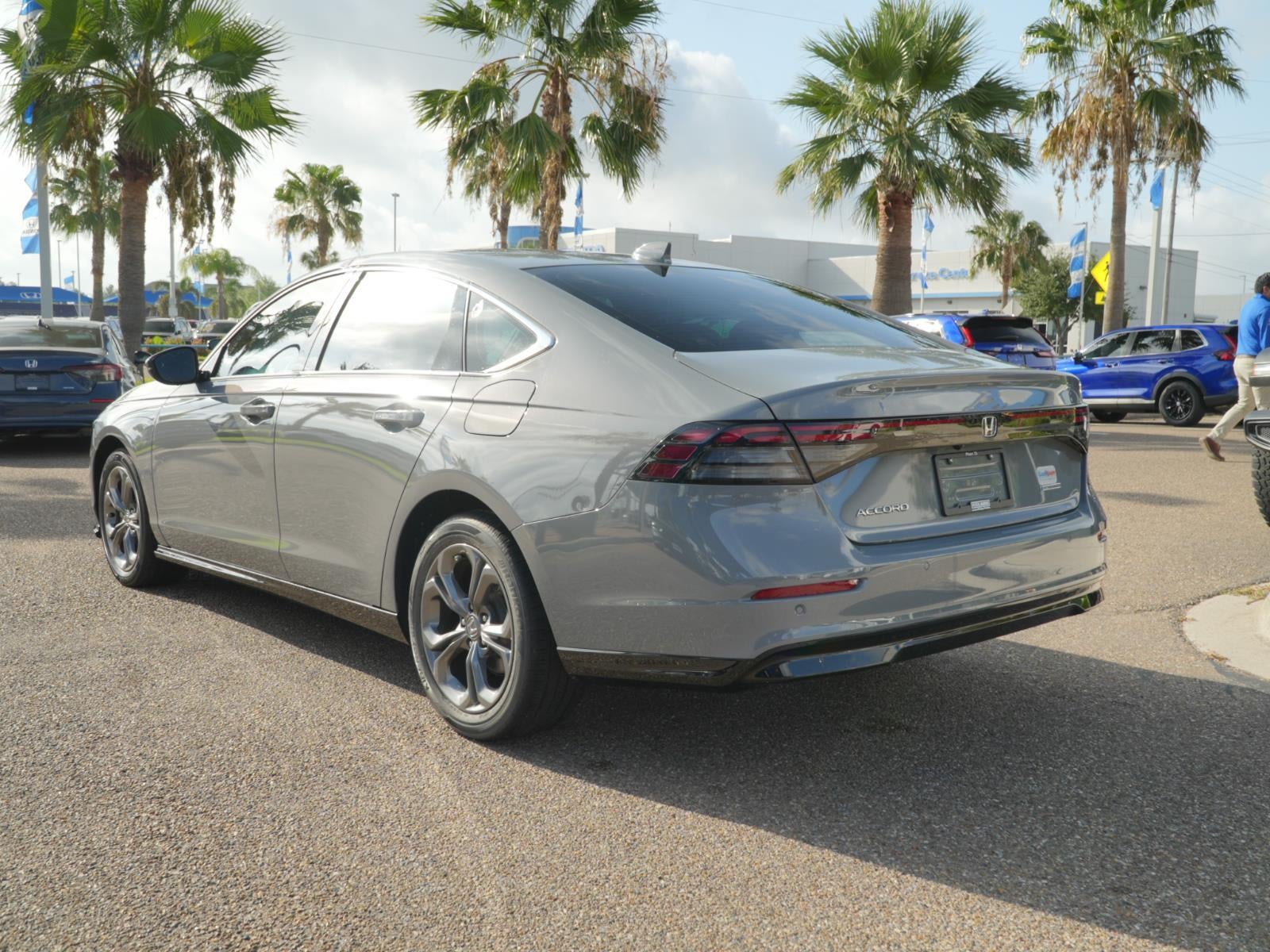 2024 Honda Accord Hybrid EX-L - Photo 7