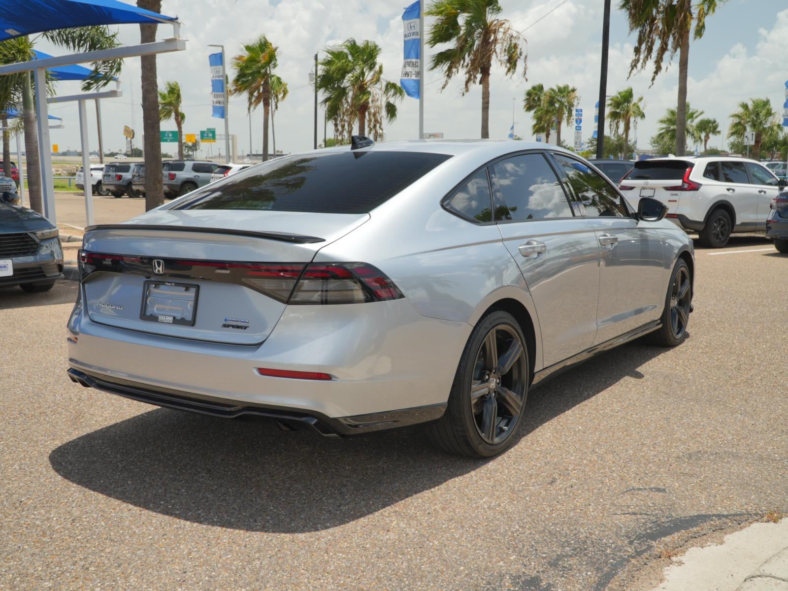 2025 Honda Accord Hybrid Sport-L - Photo 10