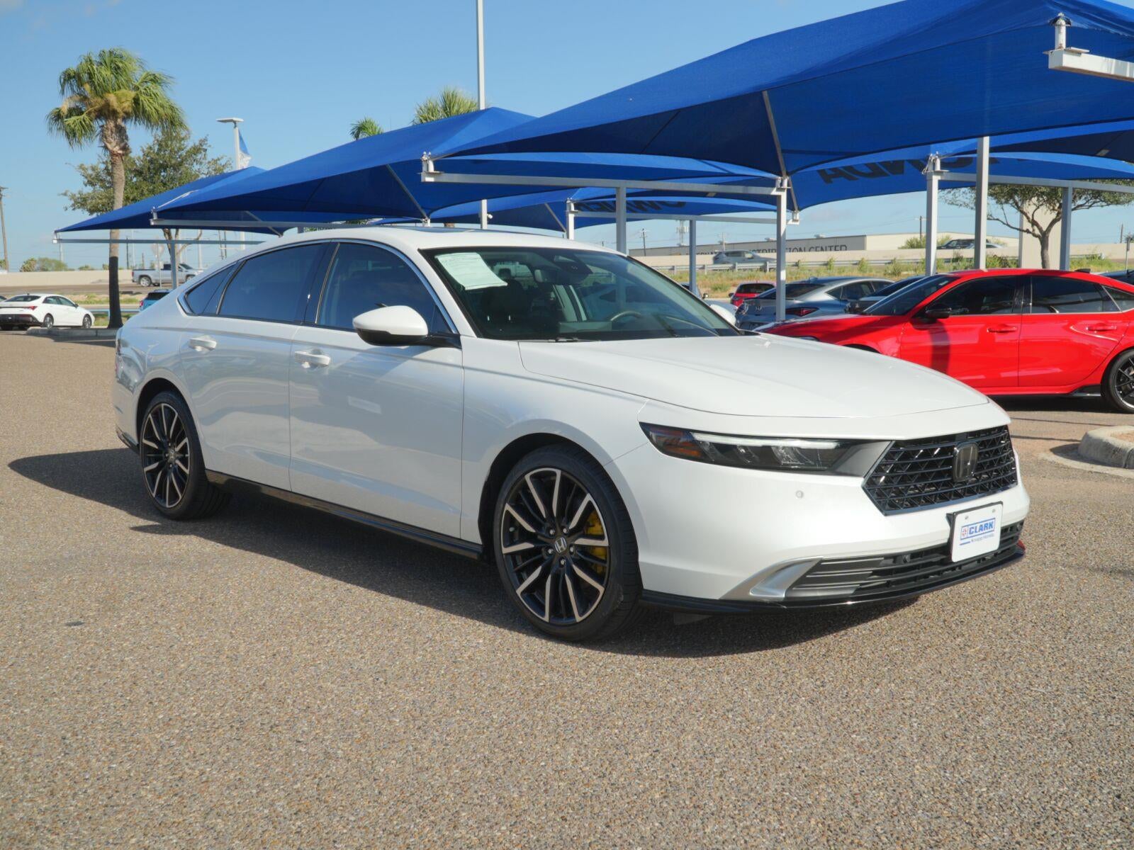 2024 Honda Accord Hybrid Touring - Photo 3