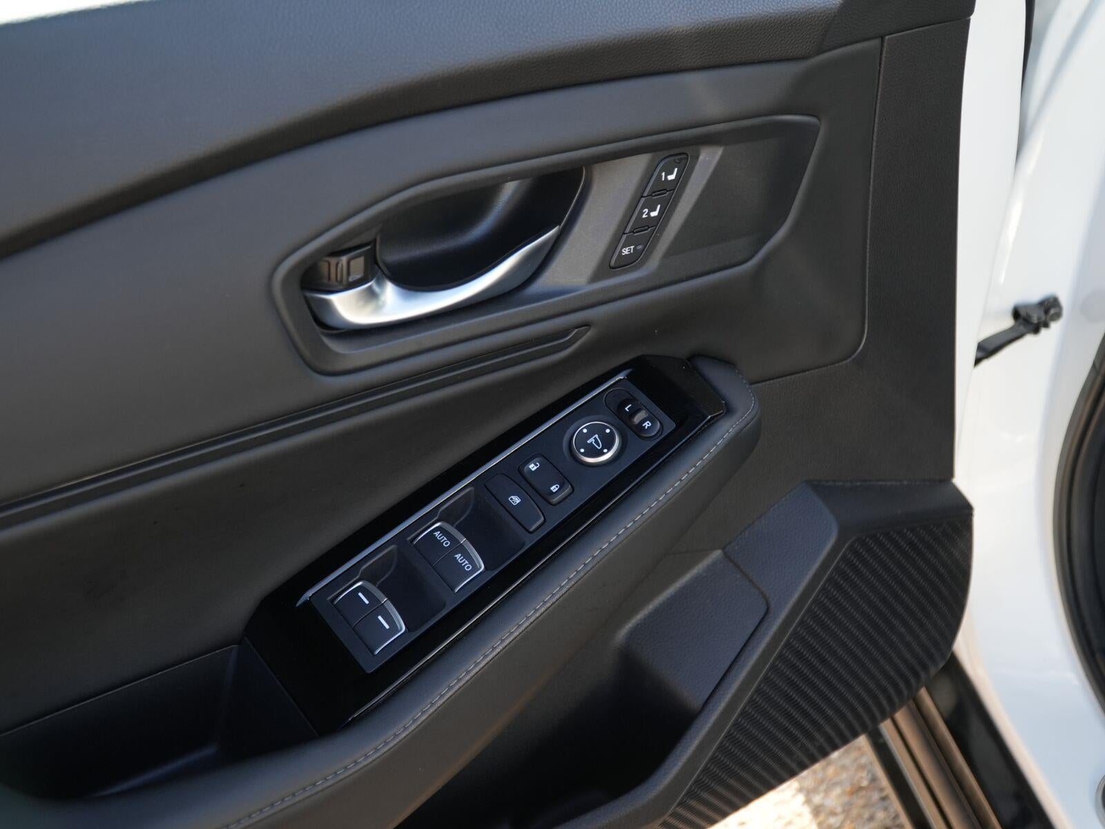 2024 Honda Accord Hybrid Touring - Photo 5