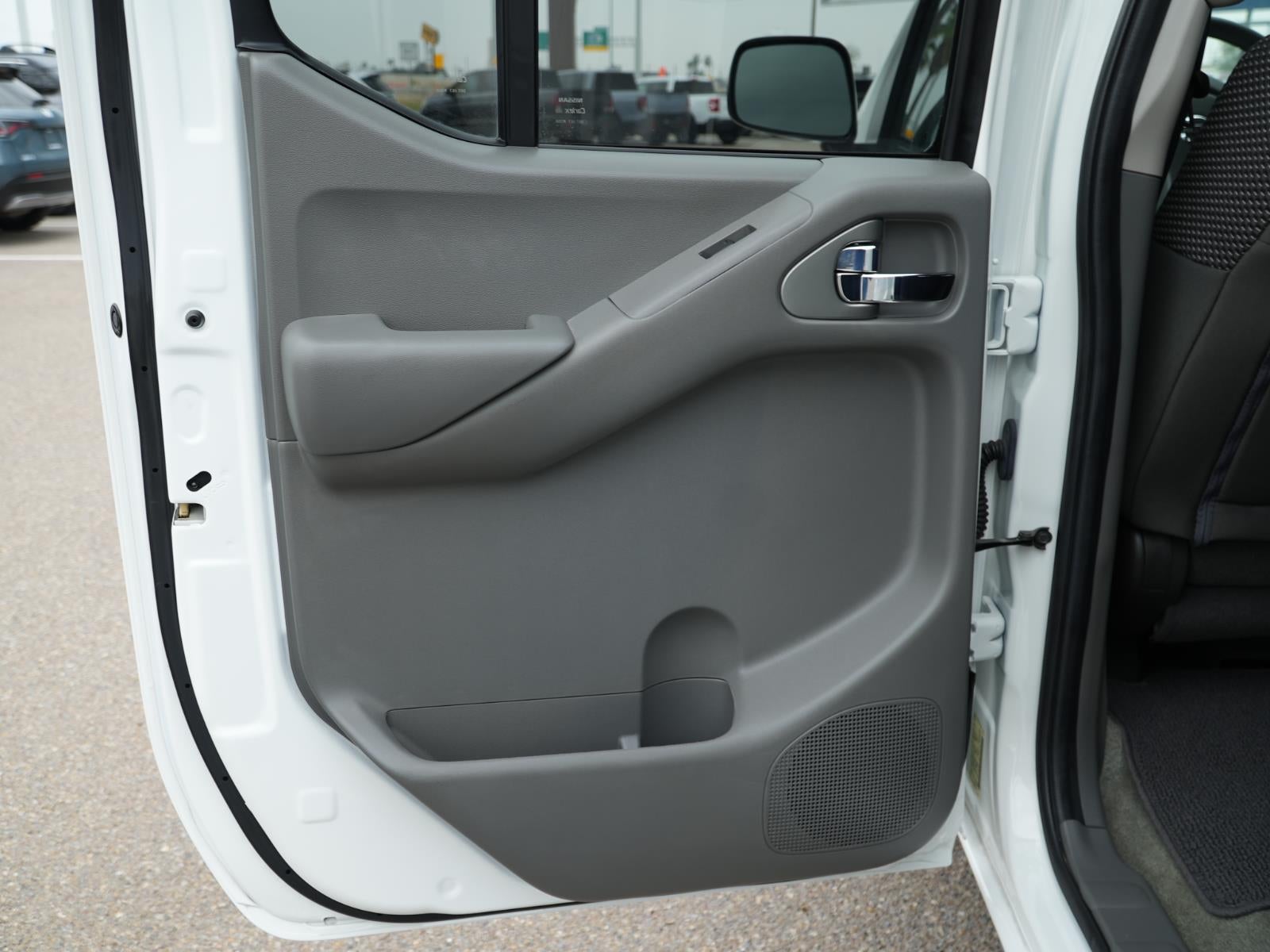 2016 Nissan Frontier Desert Runner