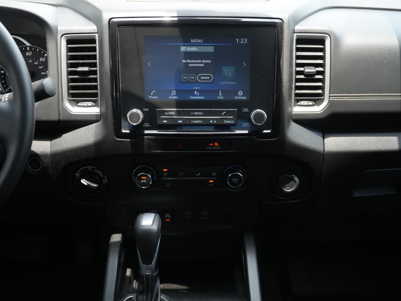 2023 Nissan Frontier SV