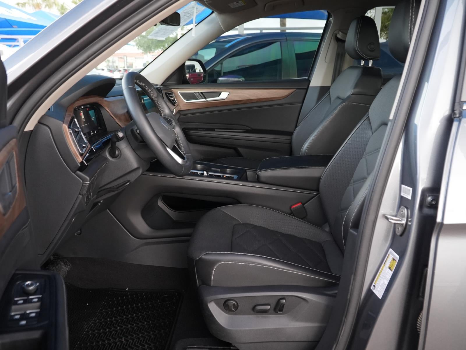 2024 Volkswagen Atlas 2.0T SE