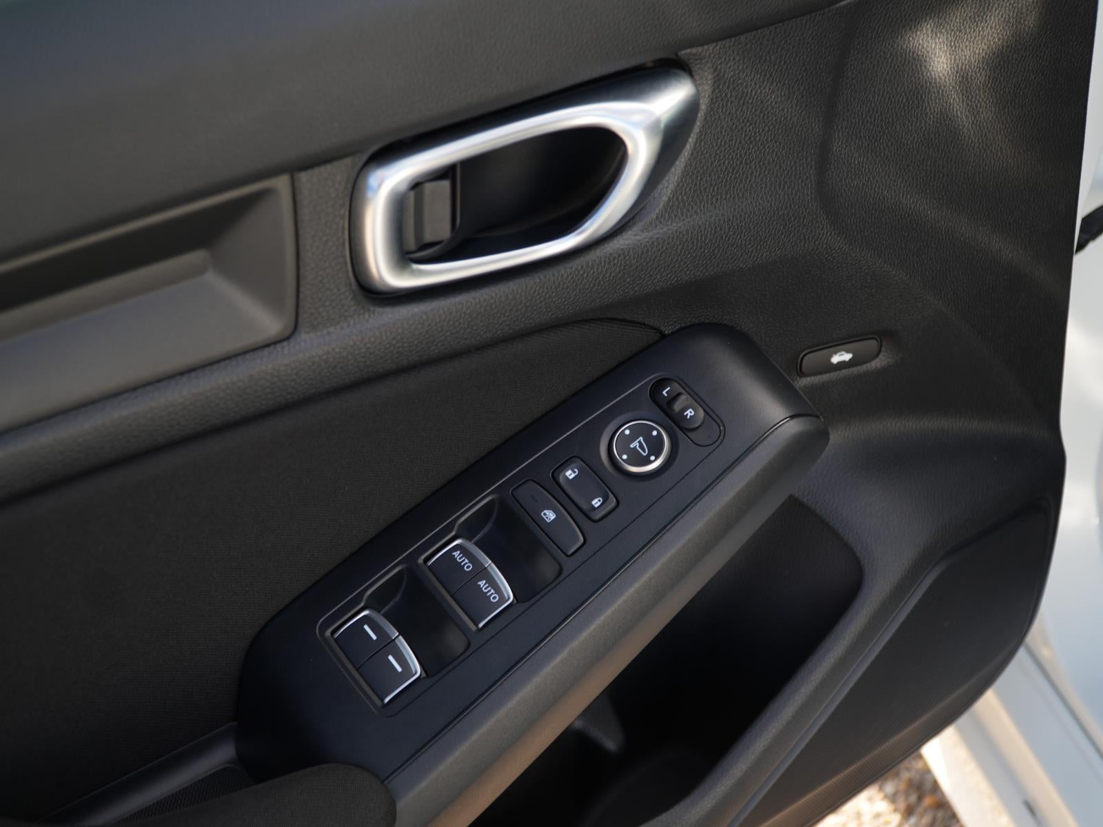 2024 Honda Civic LX - Photo 14