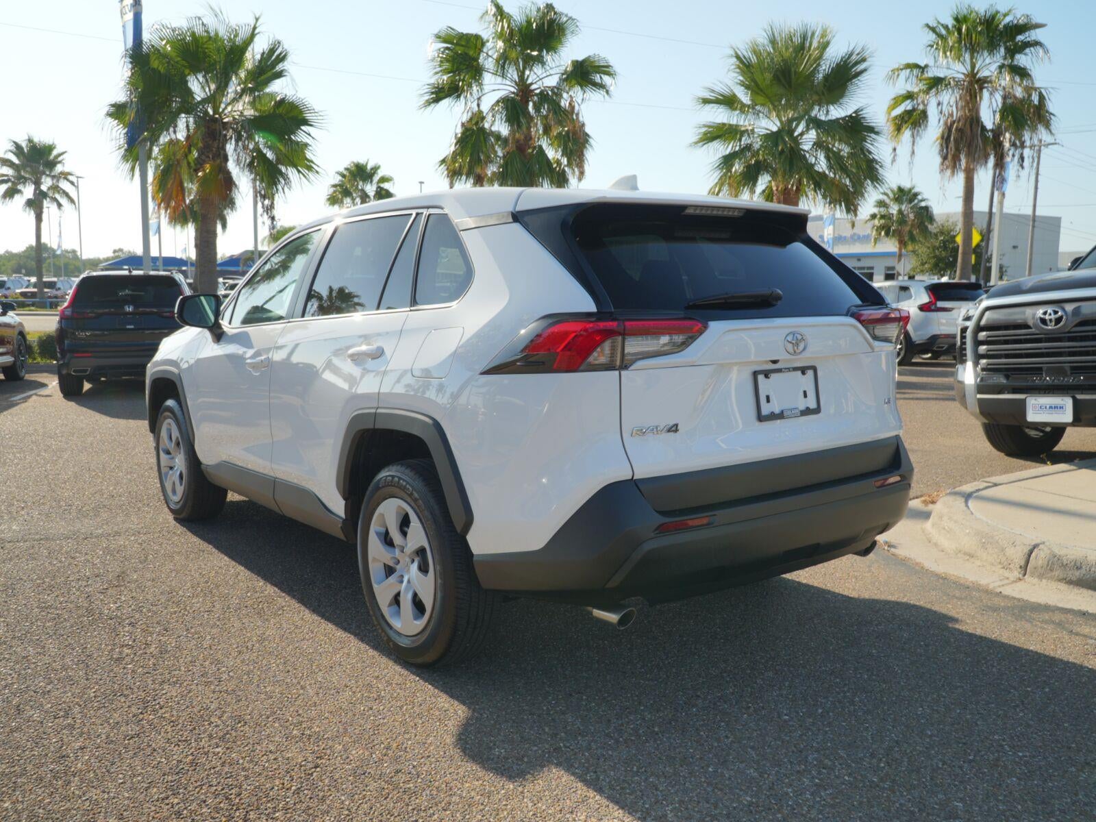 2025 Toyota RAV4 LE