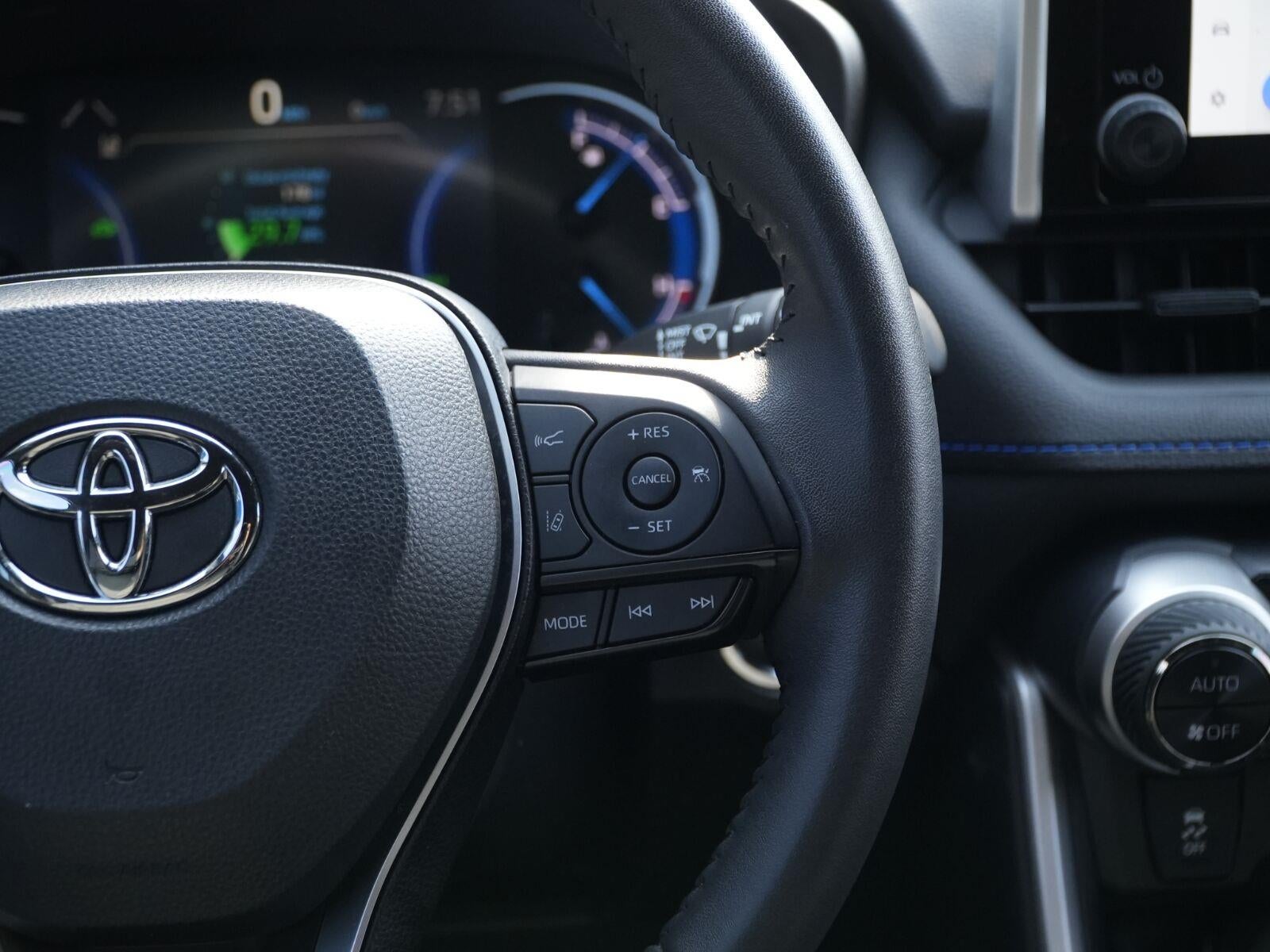 2024 Toyota RAV4 Hybrid SE