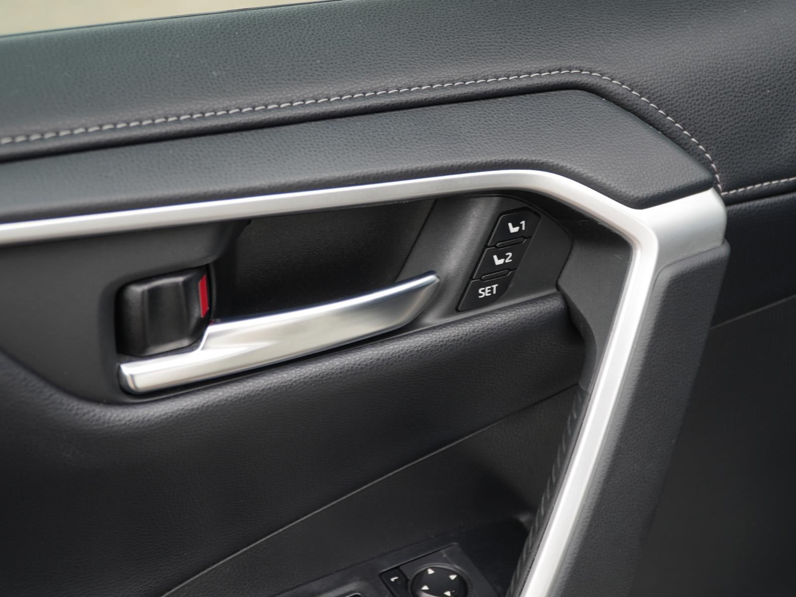 2020 Toyota RAV4 Limited