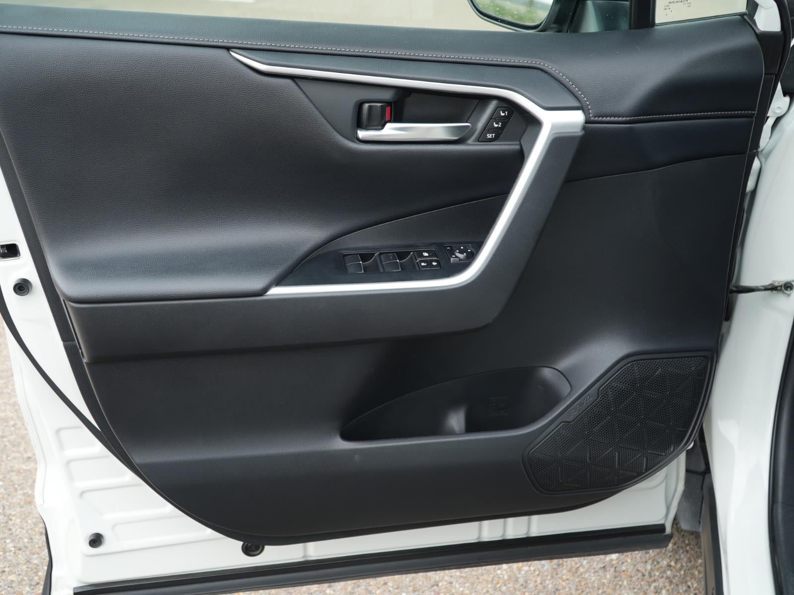 2020 Toyota RAV4 Limited