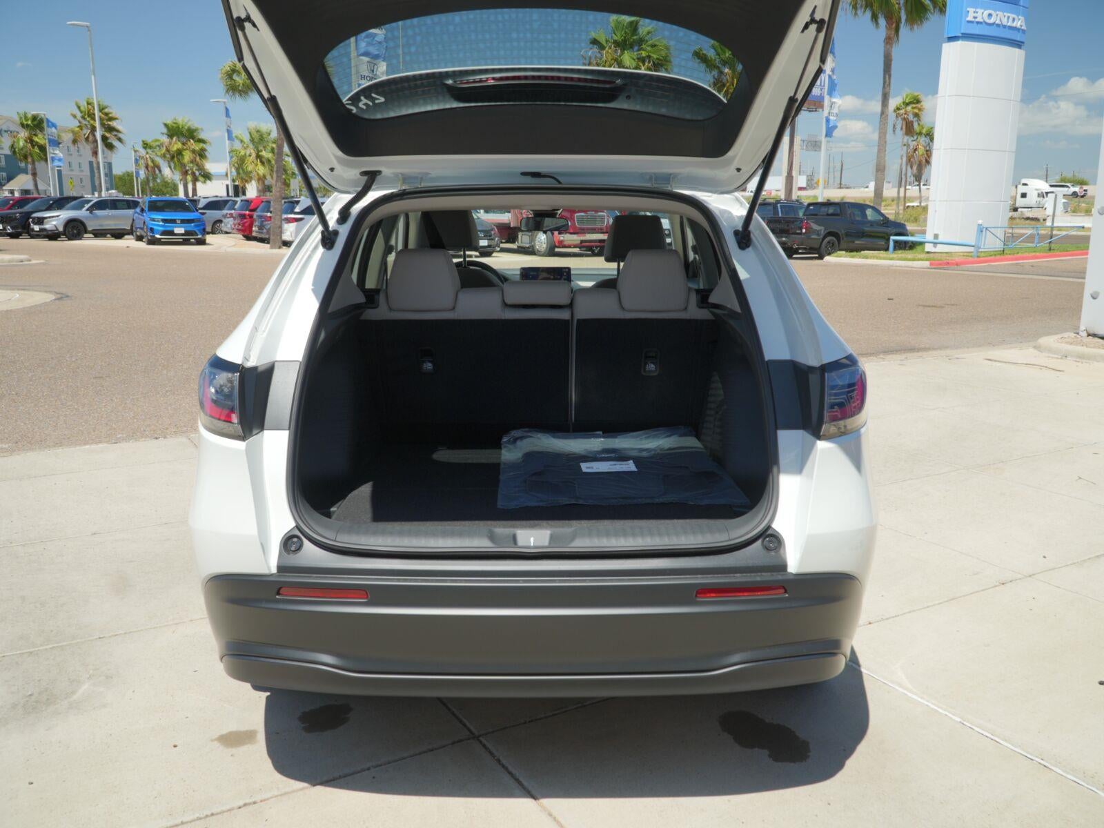 2027 Honda HR-V LX