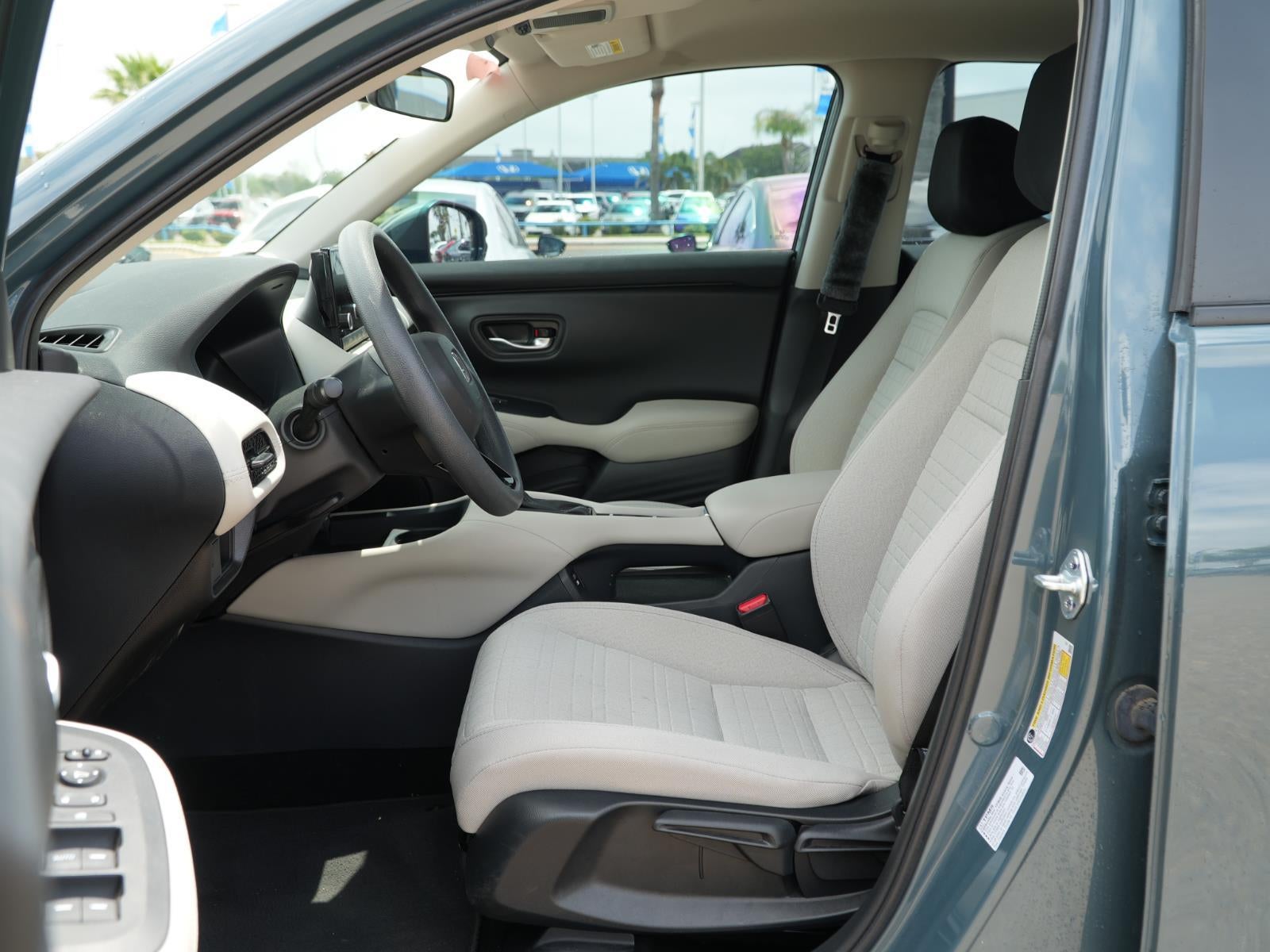 2025 Honda HR-V LX