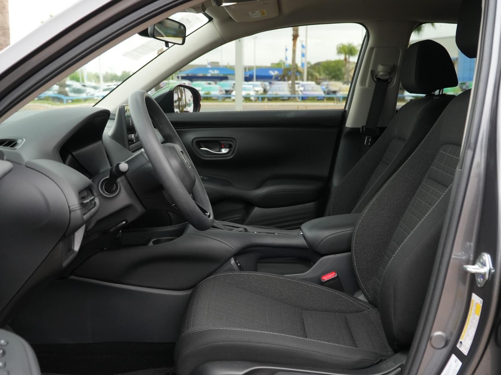 2025 Honda HR-V LX