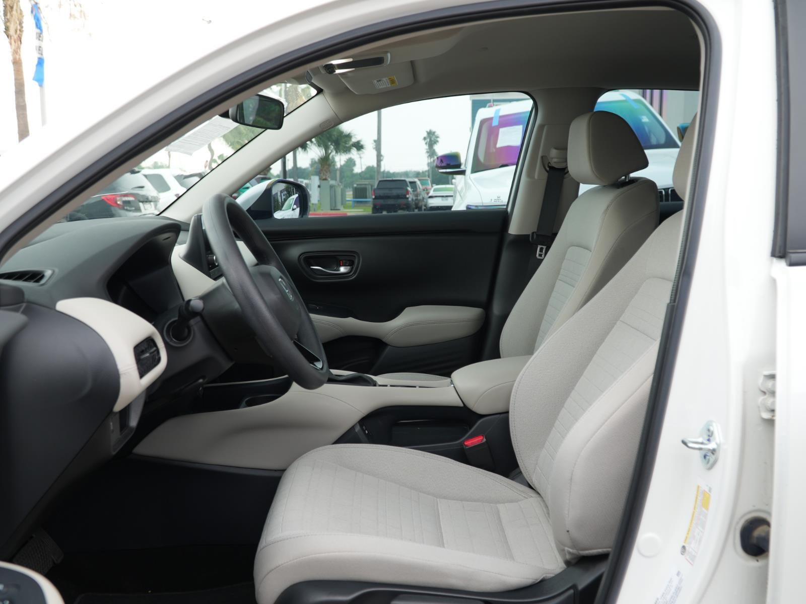 2025 Honda HR-V LX