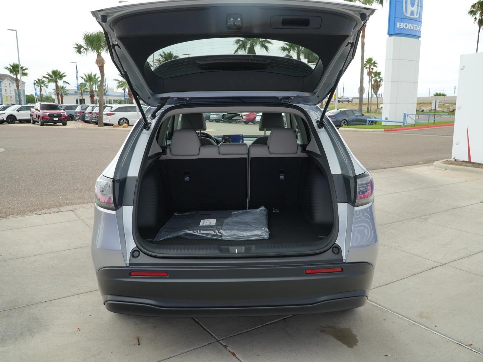 2026 Honda HR-V LX