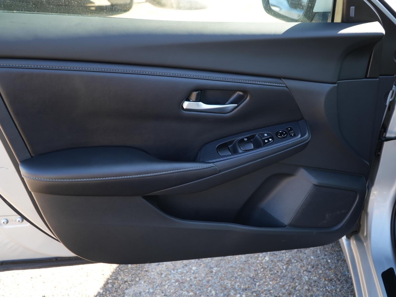 2023 Nissan Sentra SV - Photo 13