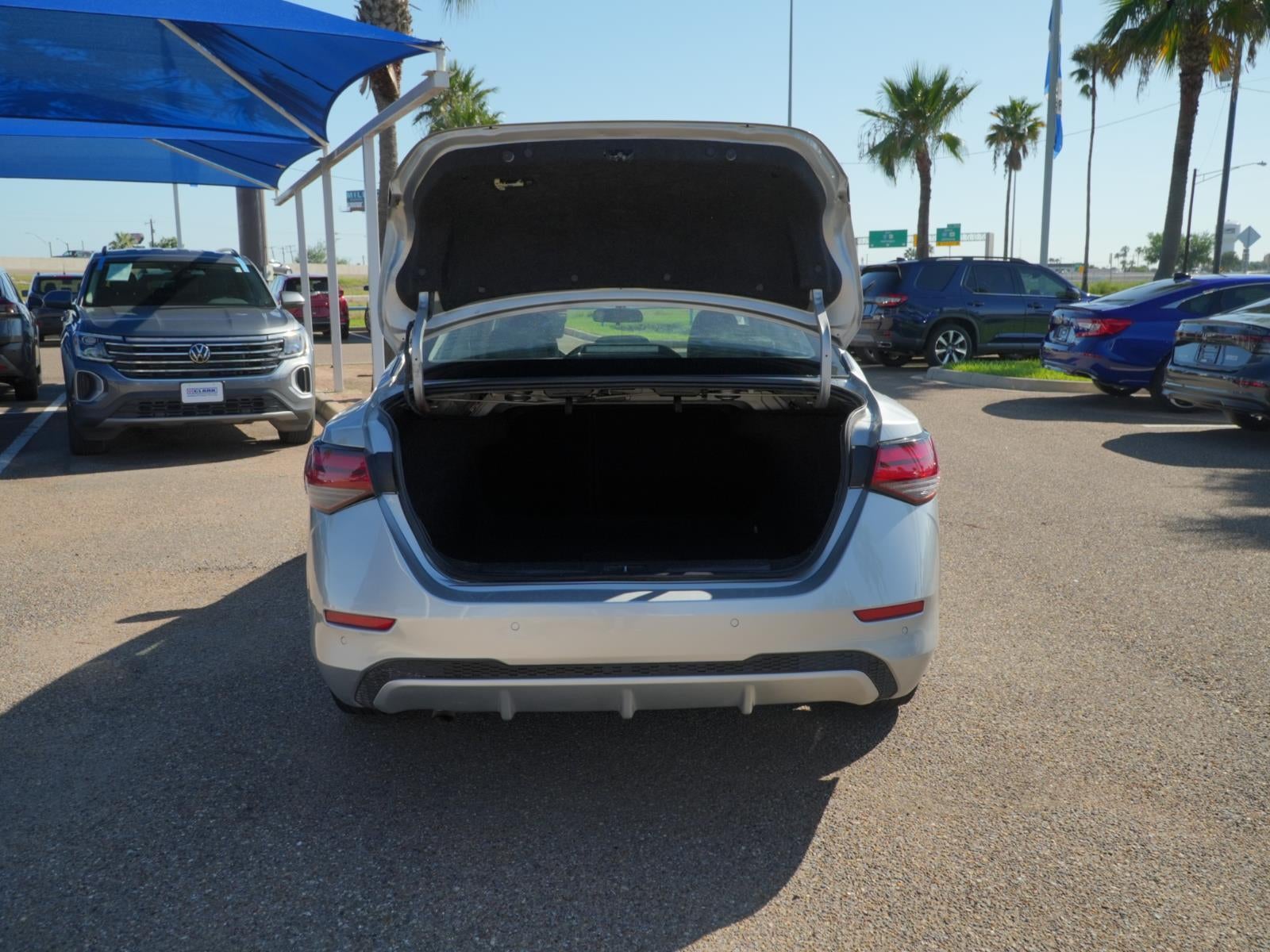 2023 Nissan Sentra SV - Photo 7