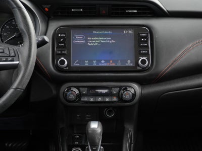 2022 Nissan Kicks SR