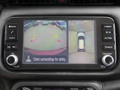 2022 Nissan Kicks SR