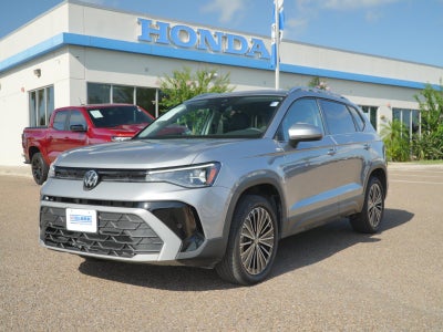 2025 Volkswagen Taos SE