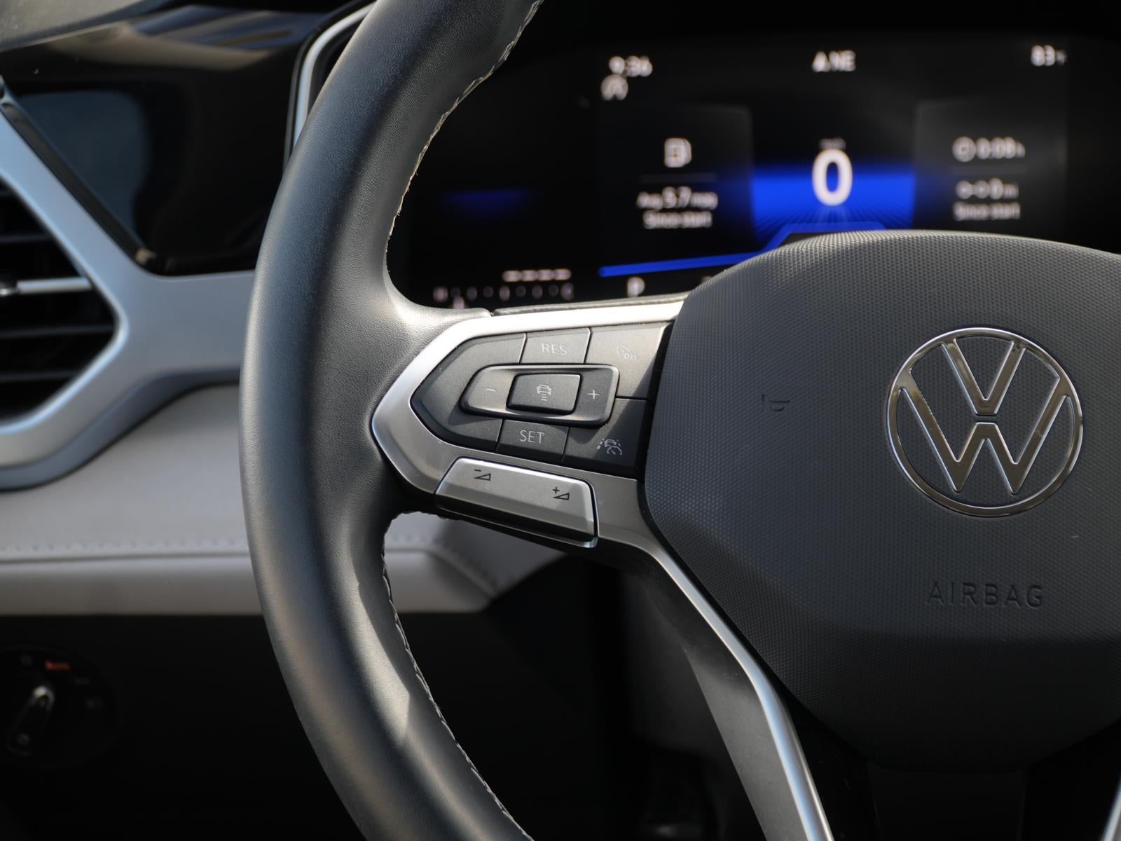 2025 Volkswagen Taos SE