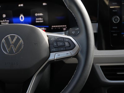 2025 Volkswagen Taos SE