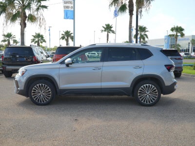 2025 Volkswagen Taos SE
