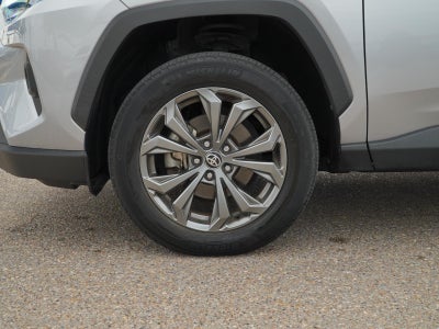 2022 Toyota RAV4 Hybrid XLE Premium