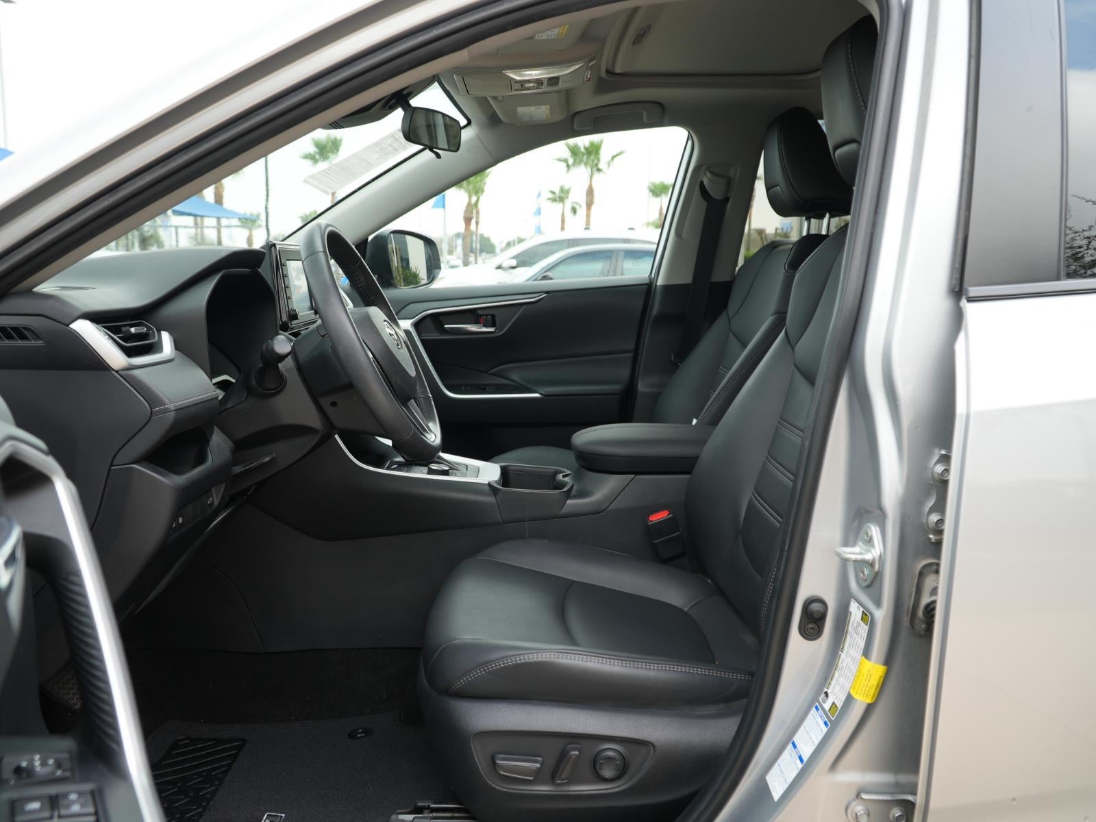 2022 Toyota RAV4 Hybrid XLE Premium