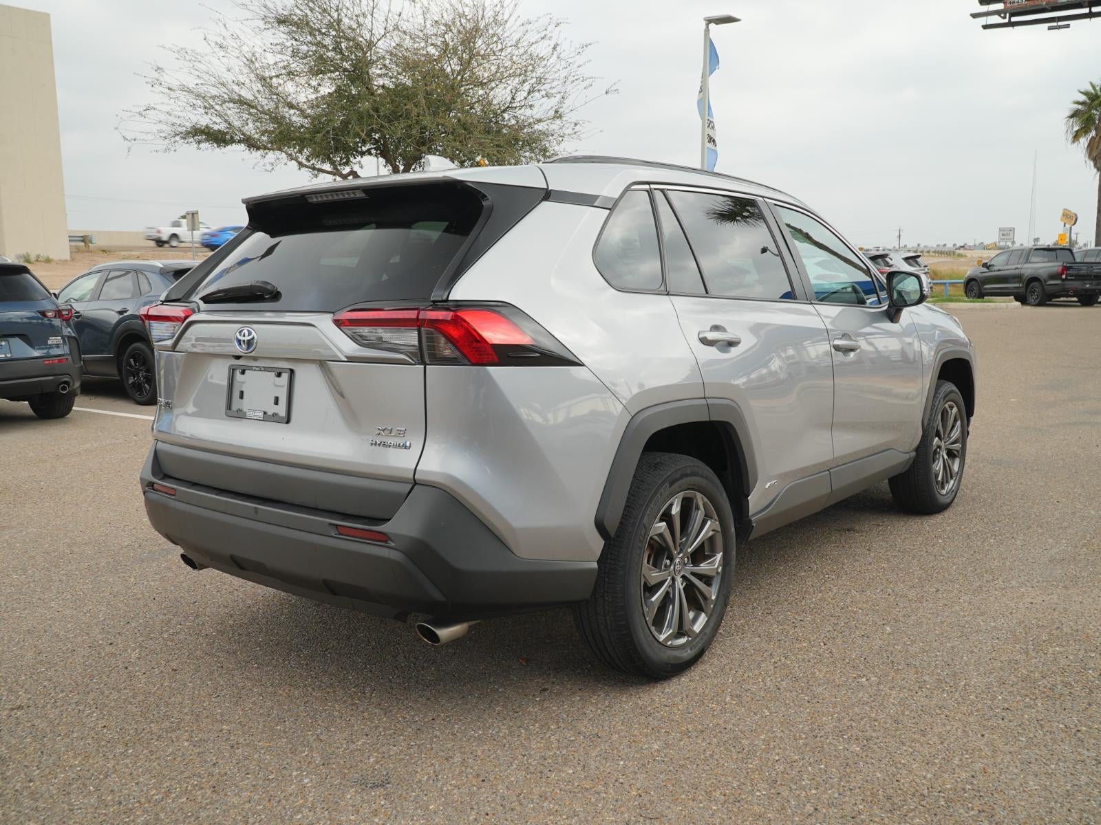 2022 Toyota RAV4 Hybrid XLE Premium