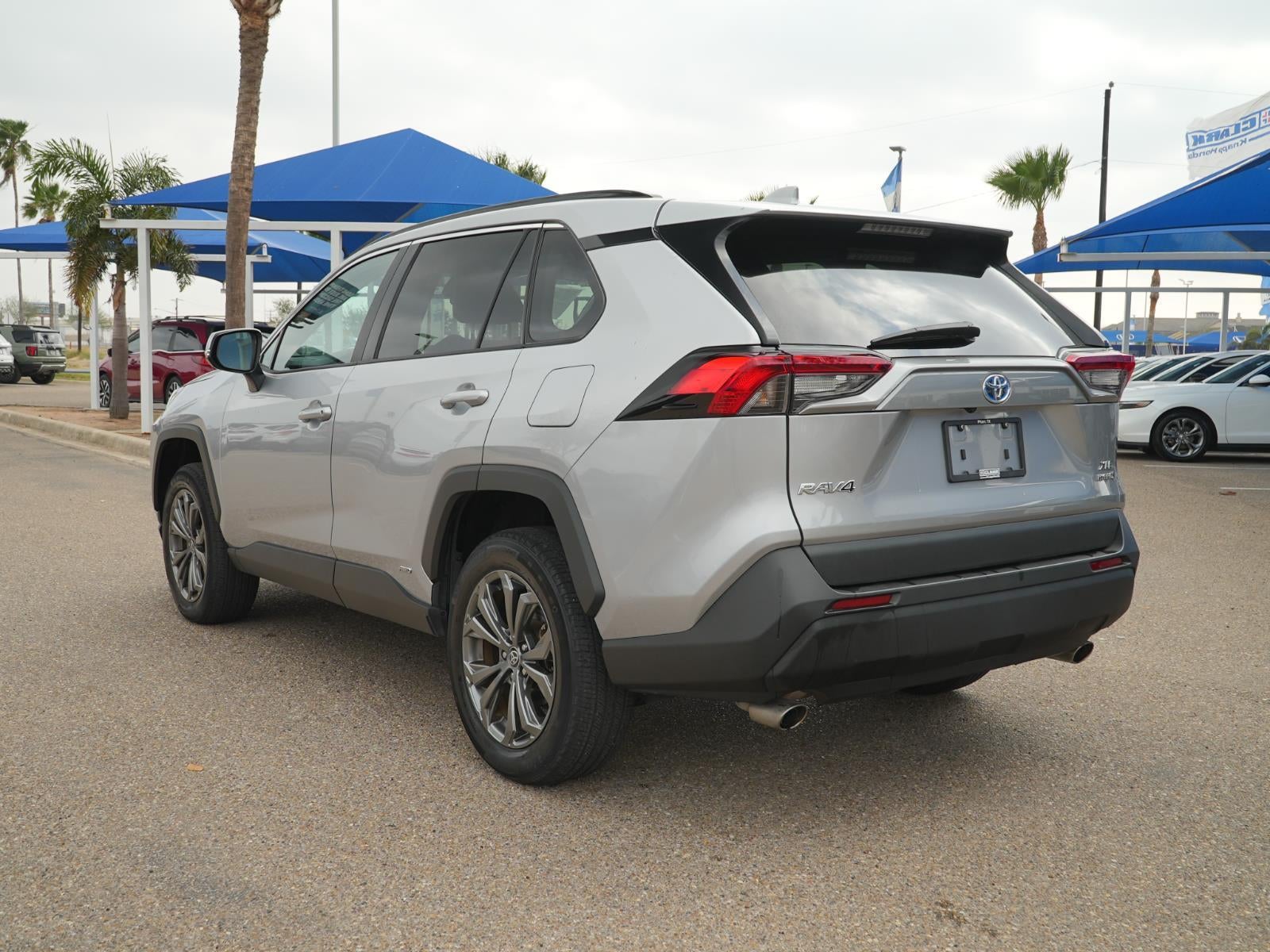 2022 Toyota RAV4 Hybrid XLE Premium