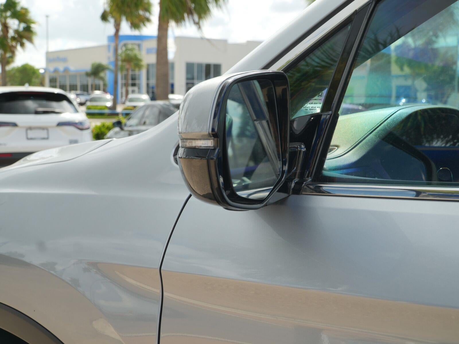 2020 Honda Pilot Elite - Photo 16