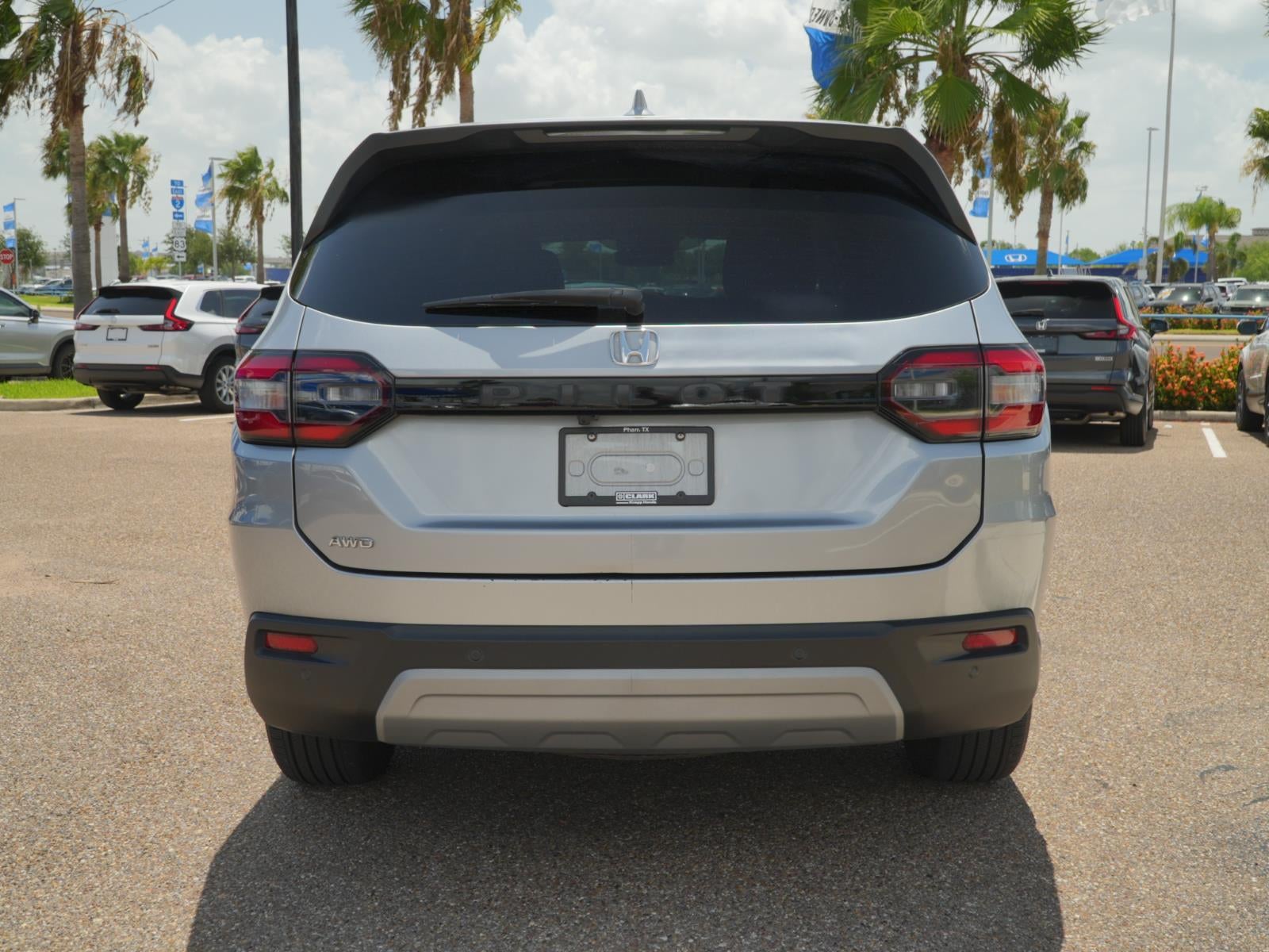 2025 Honda Pilot EX-L - Photo 6