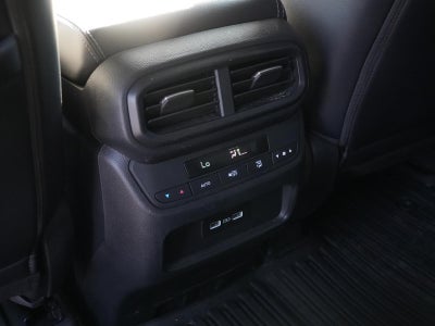 2023 Honda Pilot EX-L w/Rear Captain's Chairs