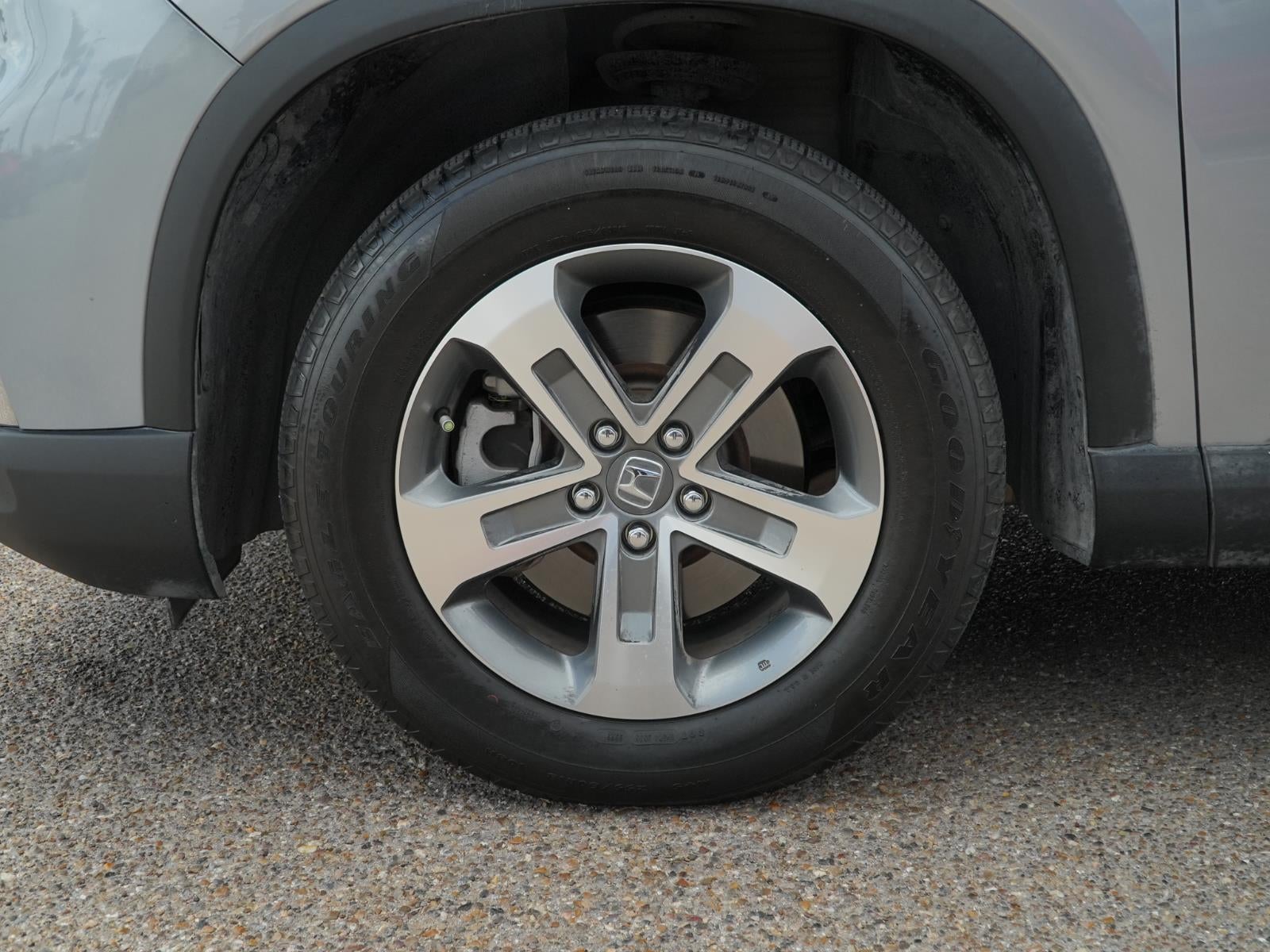 2024 Honda Pilot EX-L w/Rear Captain's Chairs