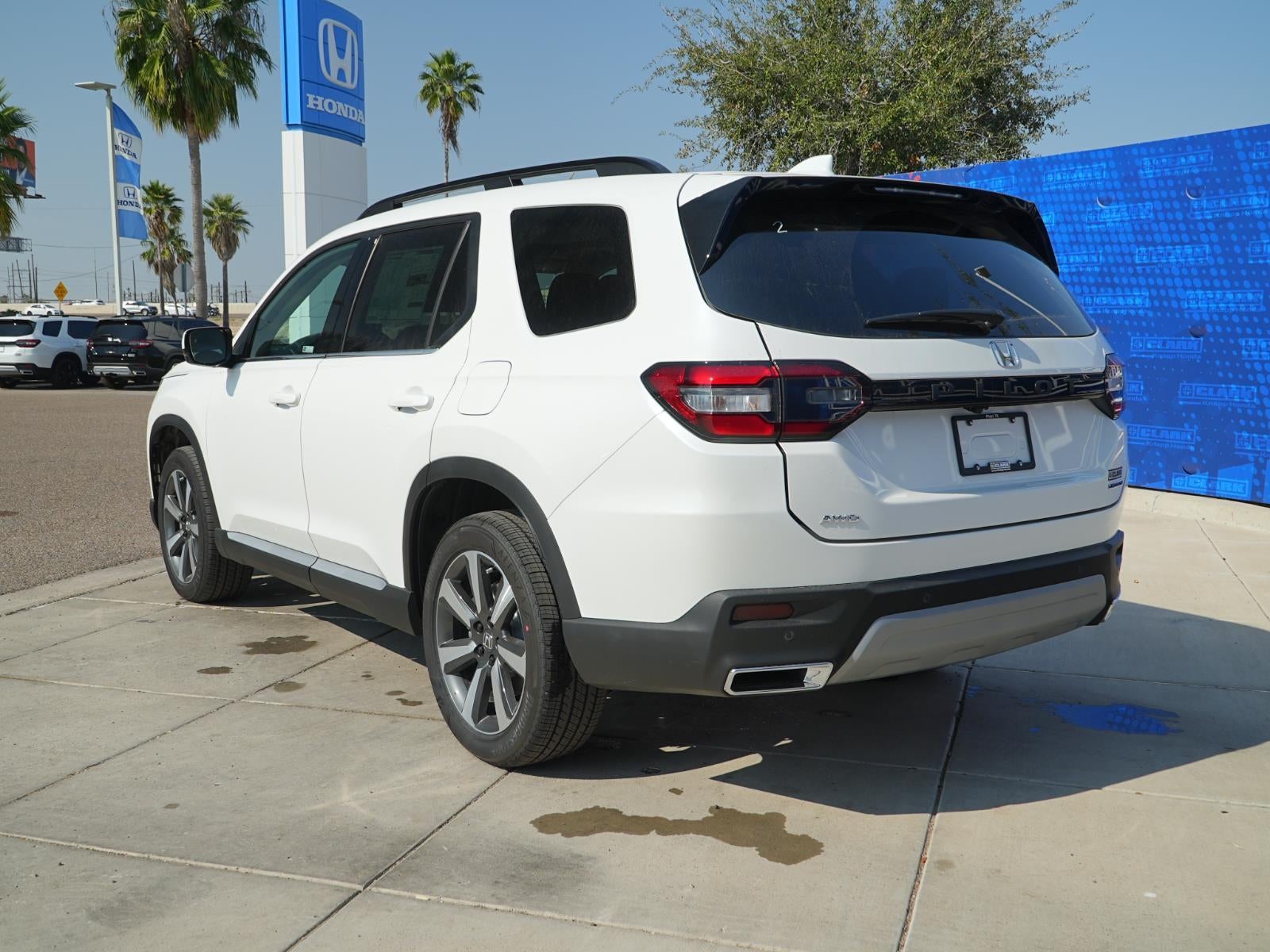 2025 Honda Pilot Touring