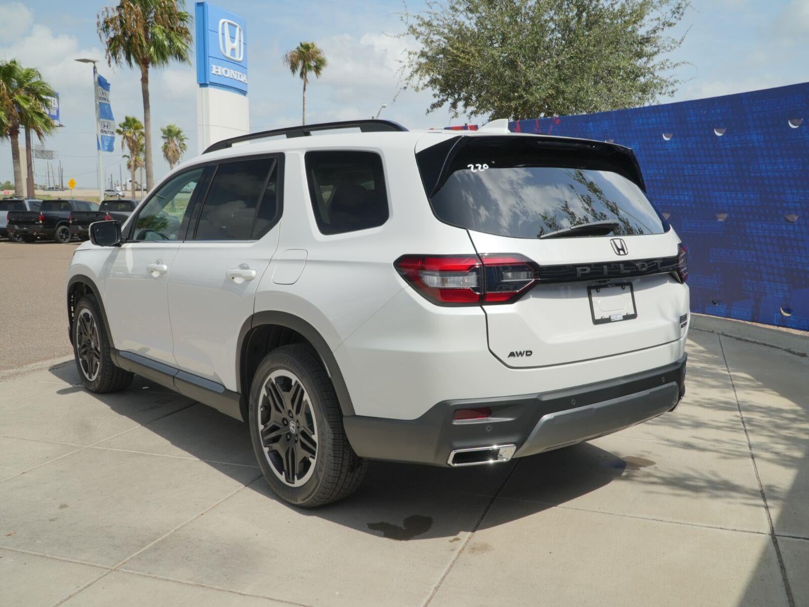 2026 Honda Pilot Touring Blackout