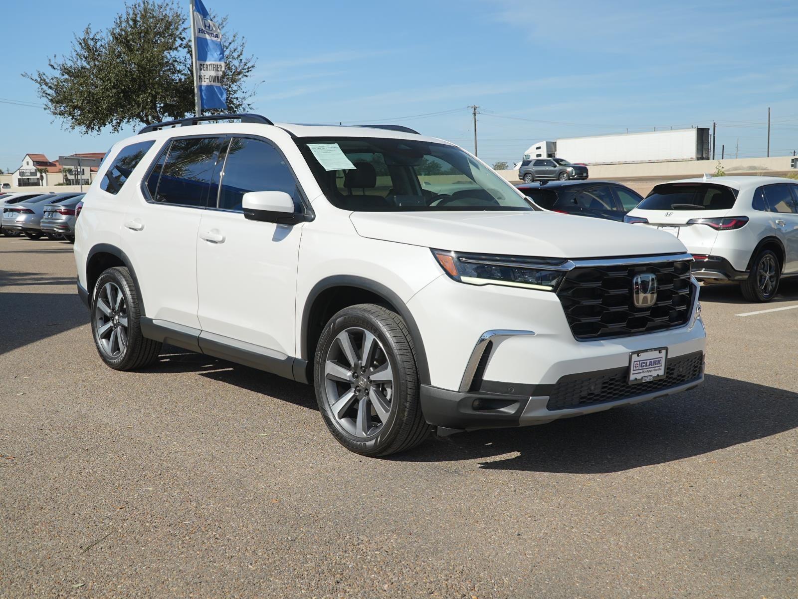 2023 Honda Pilot Touring