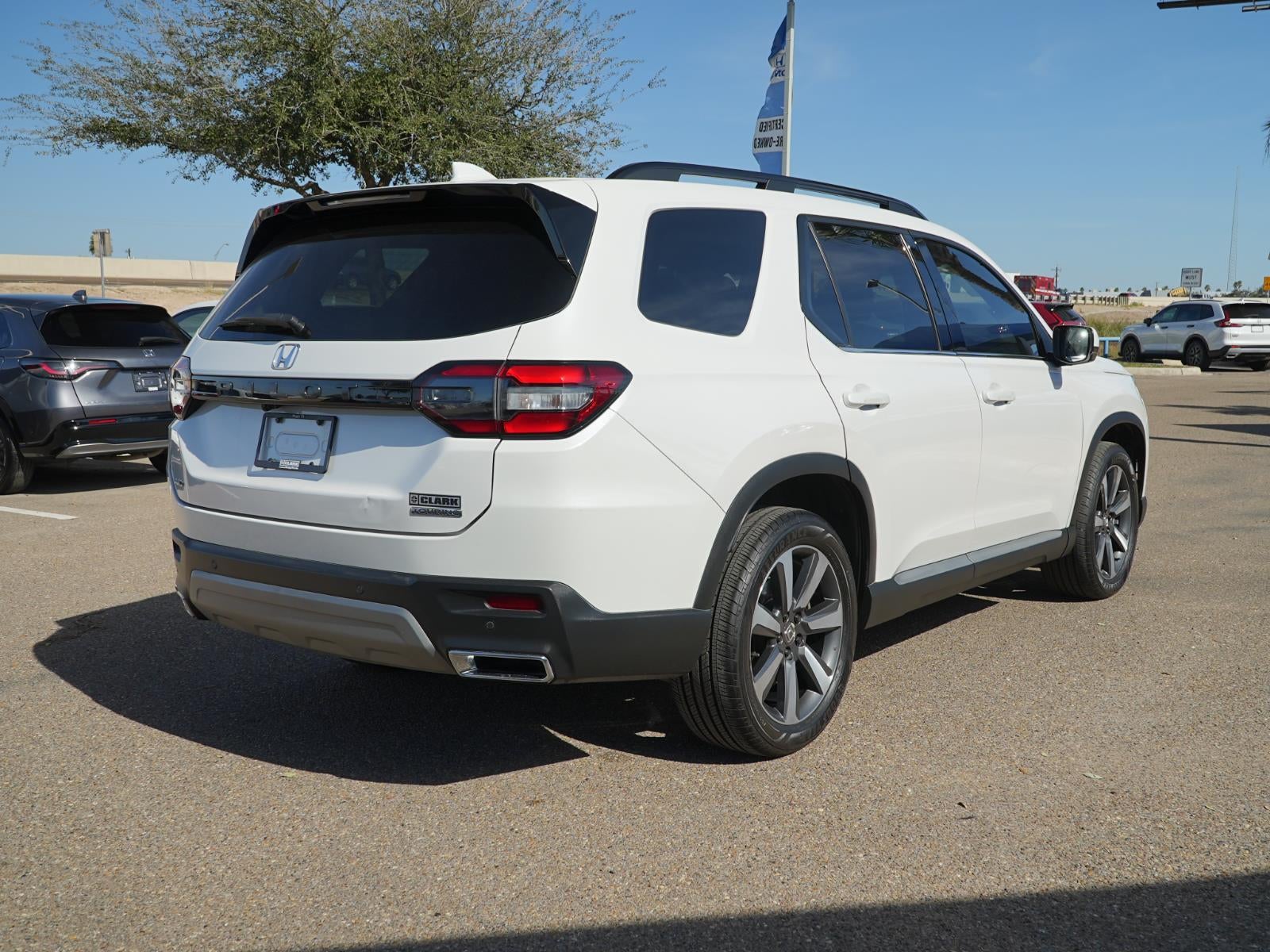 2023 Honda Pilot Touring